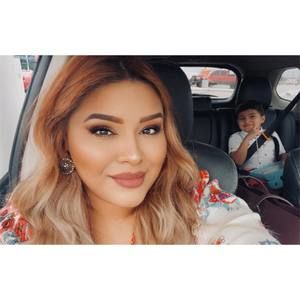 Meet your Posher, Candice